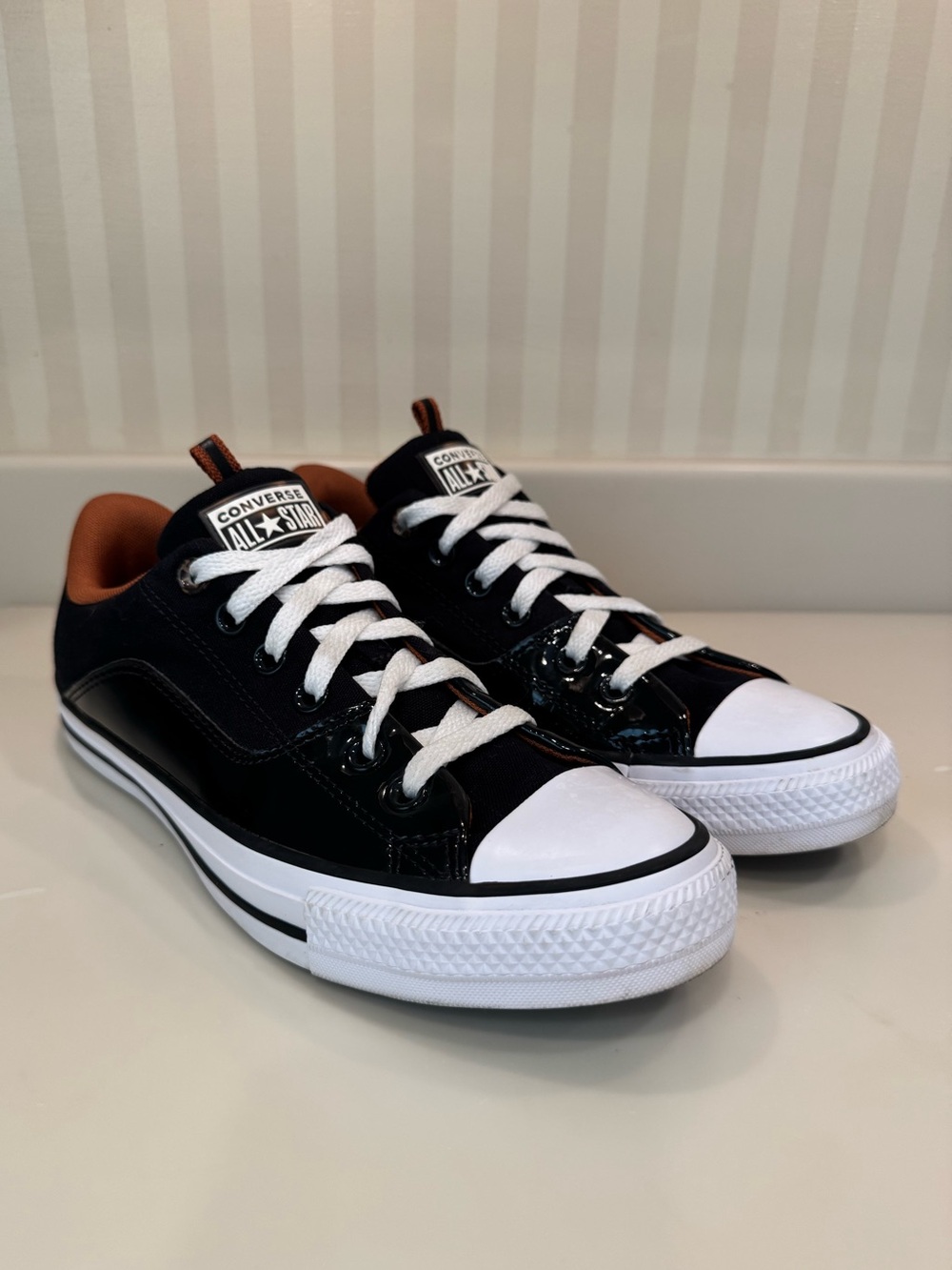 Converse Chuck Taylor All Star Rave Canvas And Patent Leather Sneakers Size 9 - Picture 4 of 16